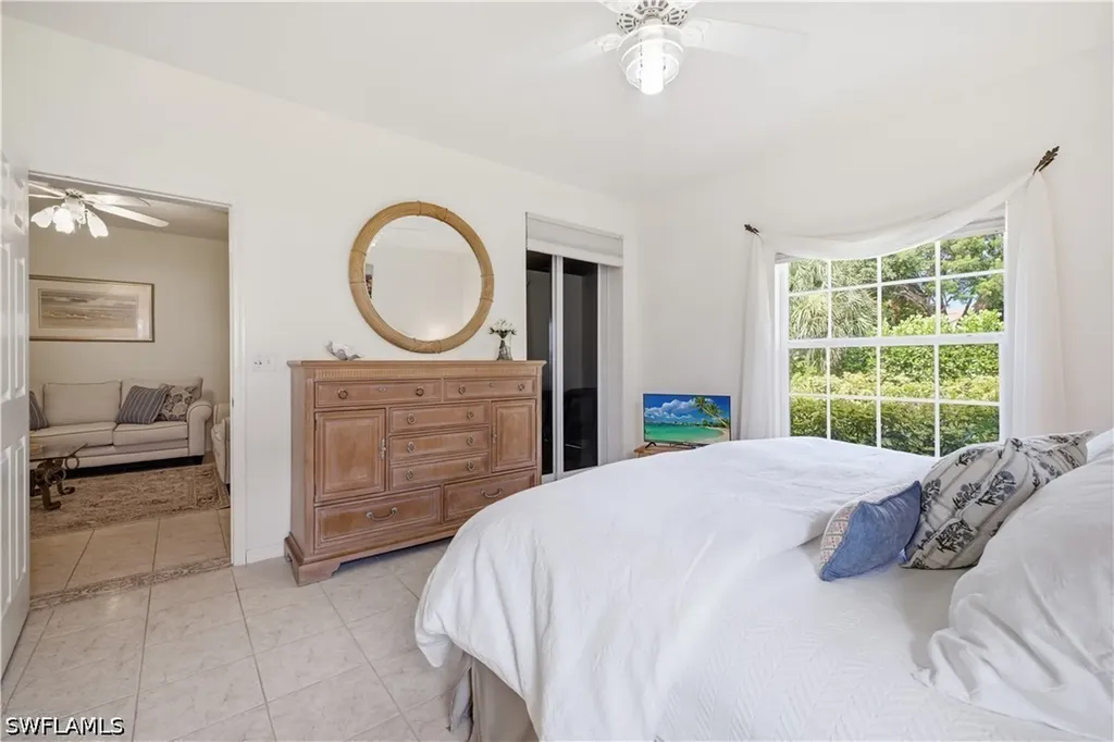 829 Tanbark Drive Naples FL 34108