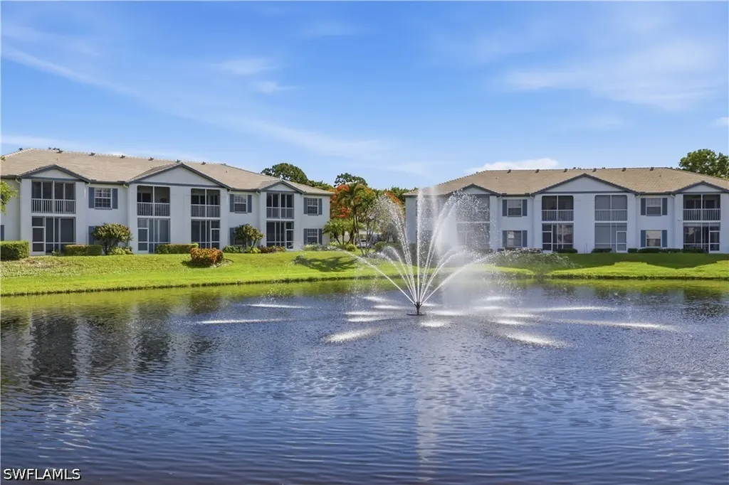 829 Tanbark Drive Naples FL 34108