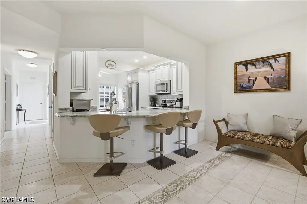829 Tanbark Drive Naples FL 34108