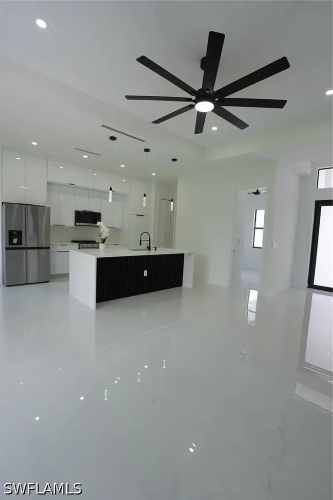 2512 40th Street SW Lehigh Acres FL 33976