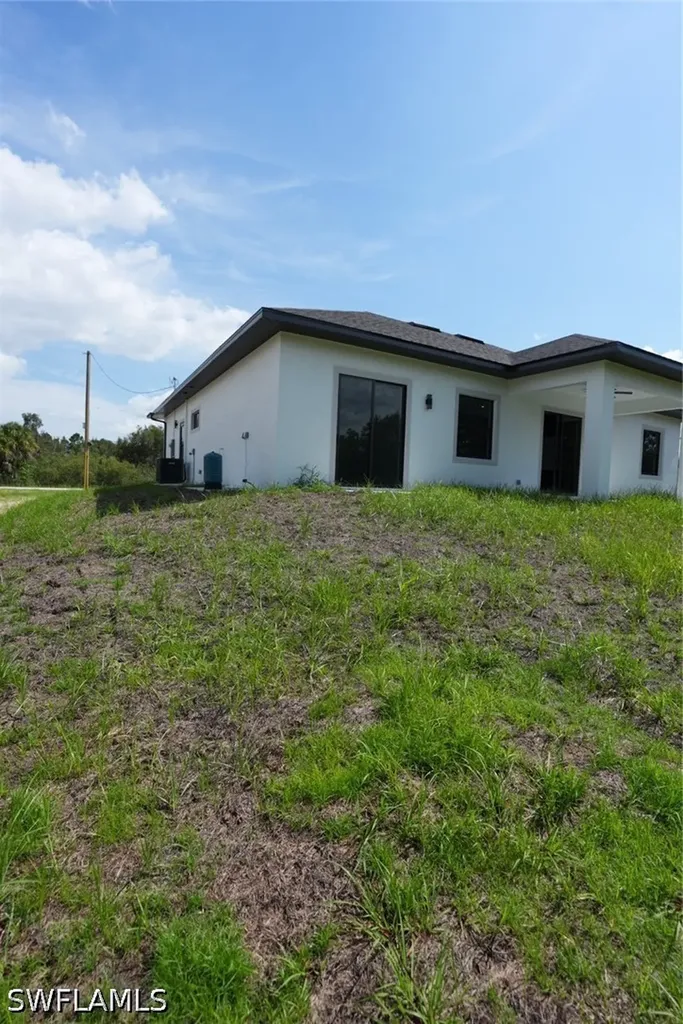 2512 40th Street SW Lehigh Acres FL 33976