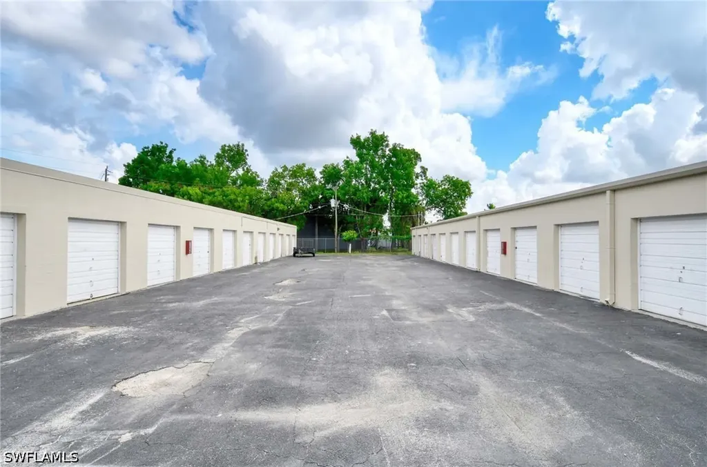 2245/2243 Bruner Lane Fort Myers FL 33912