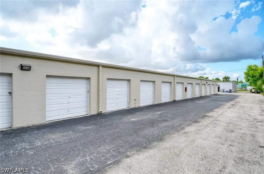2245/2243 Bruner Lane Fort Myers FL 33912