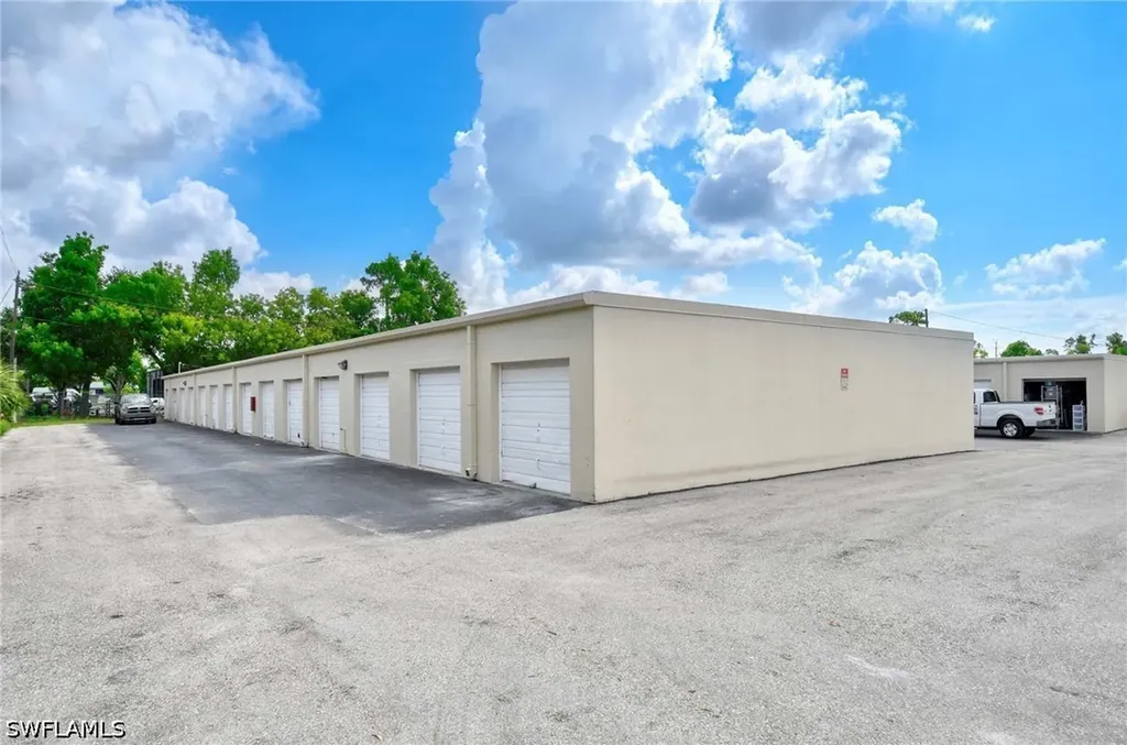 2245/2243 Bruner Lane Fort Myers FL 33912