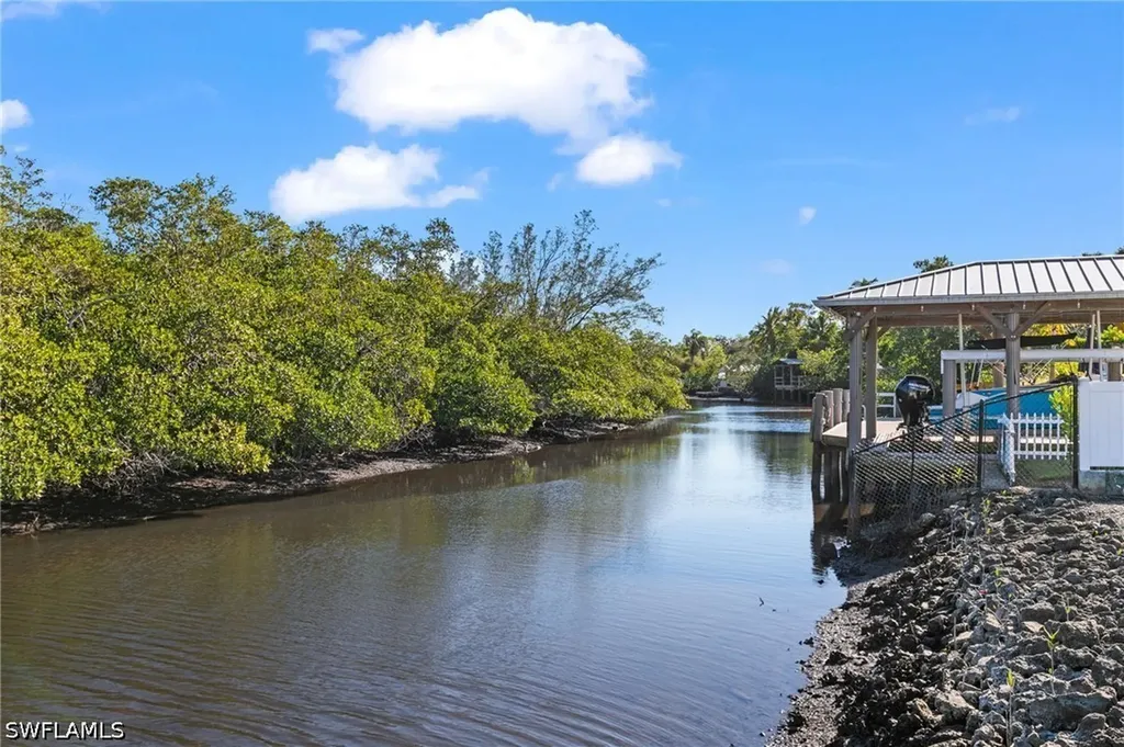 2295 Harbor Road Naples FL 34104