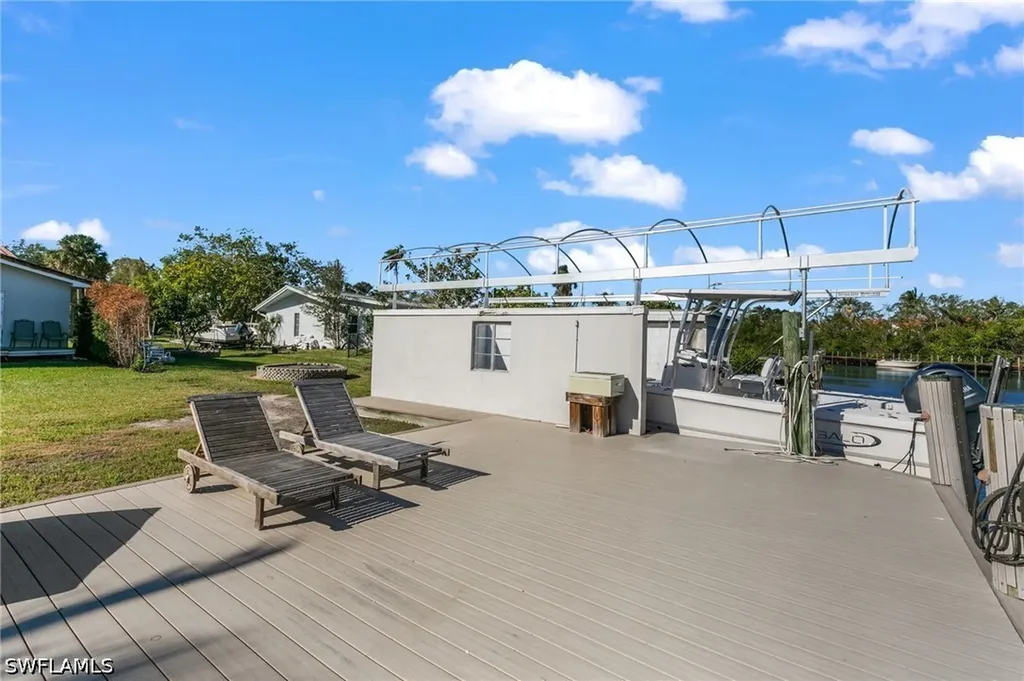 2295 Harbor Road Naples FL 34104