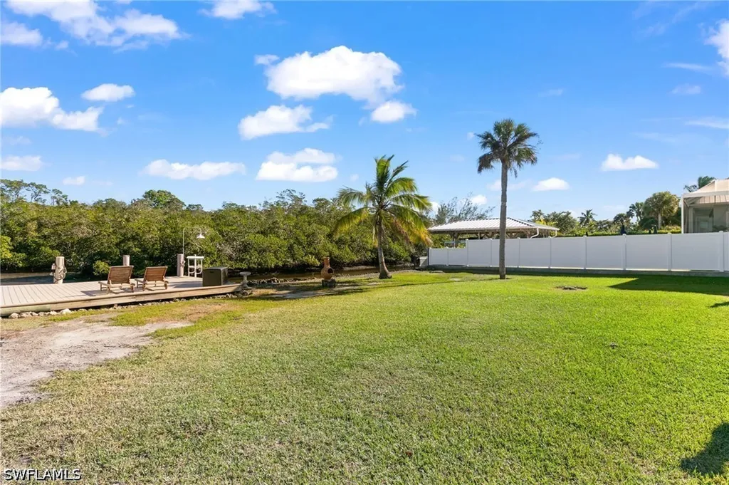2295 Harbor Road Naples FL 34104