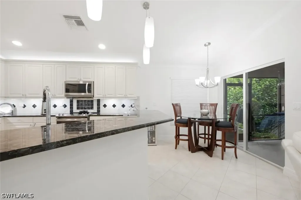 1997 Isla De Palma Circle Naples FL 34119