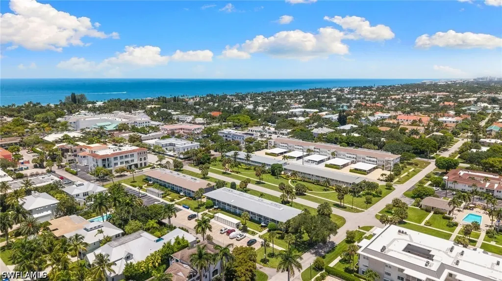 468 12th Avenue S Naples FL 34102