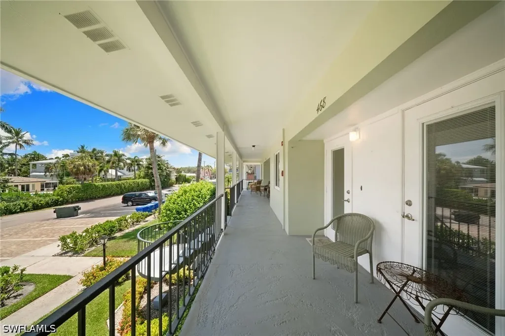 468 12th Avenue S Naples FL 34102