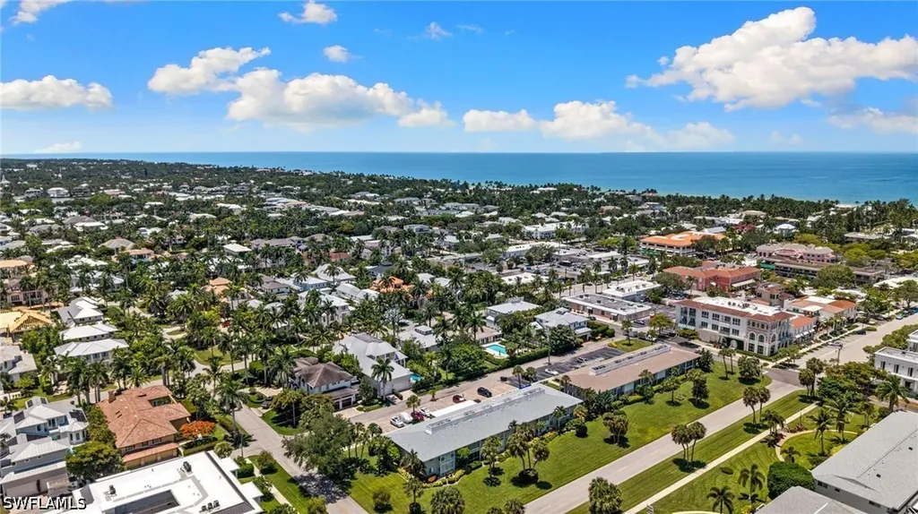 468 12th Avenue S Naples FL 34102