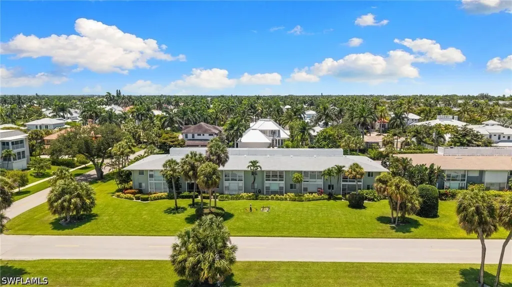 468 12th Avenue S Naples FL 34102