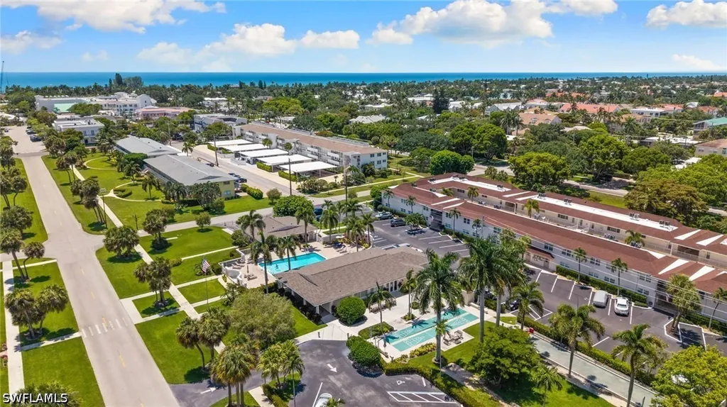 468 12th Avenue S Naples FL 34102