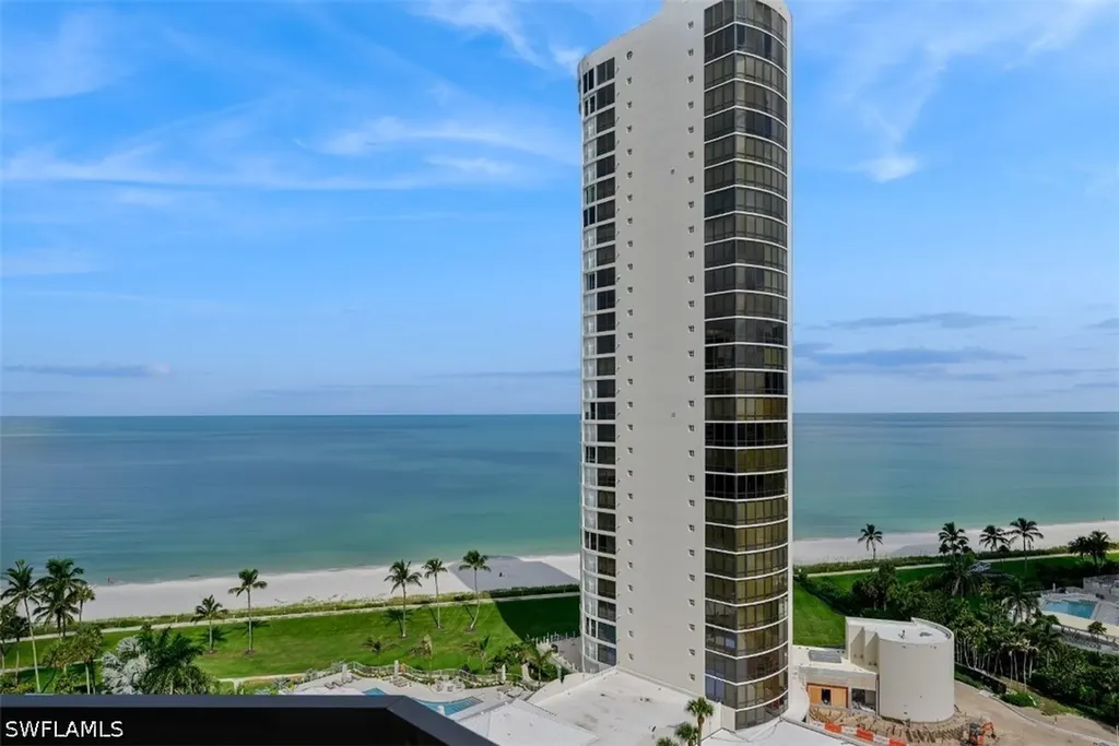 Naples FL, 4551 Gulf Shore Boulevard N, Unit 1600