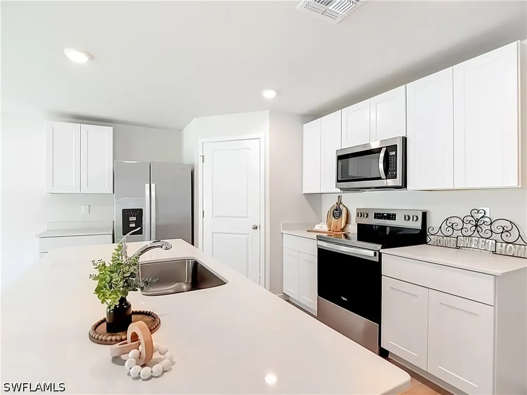 14168 Hemingway Oaks Trail Fort Myers FL 33905