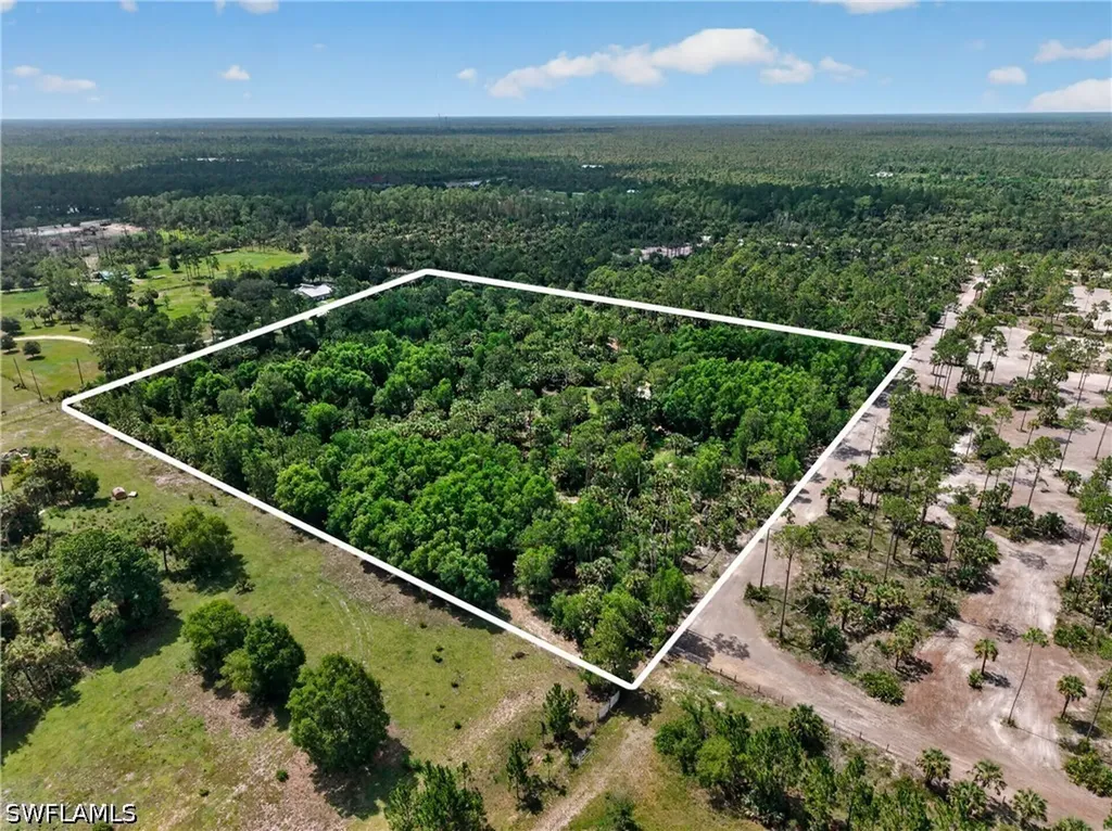 630 Pioneer Trail Naples FL 34117