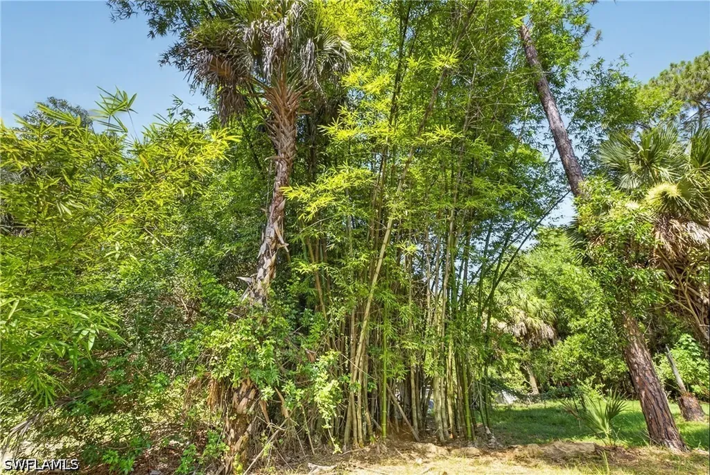 630 Pioneer Trail Naples FL 34117