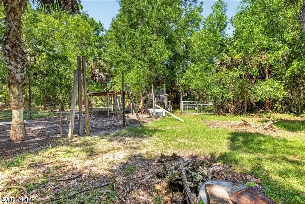 630 Pioneer Trail Naples FL 34117