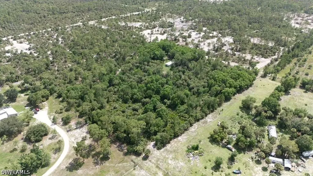 630 Pioneer Trail Naples FL 34117