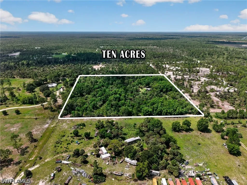 630 Pioneer Trail Naples FL 34117