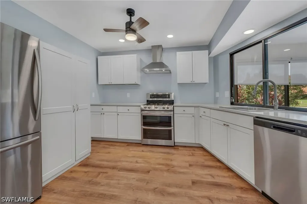 4779 Lakewood Boulevard Naples FL 34112