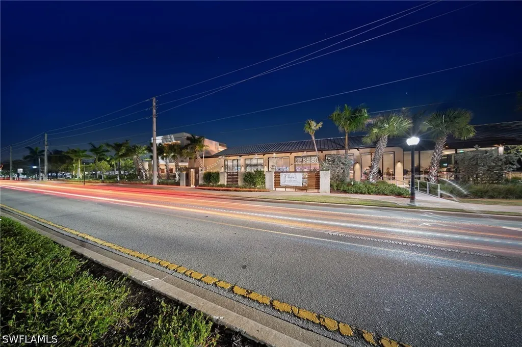 4779 Lakewood Boulevard Naples FL 34112