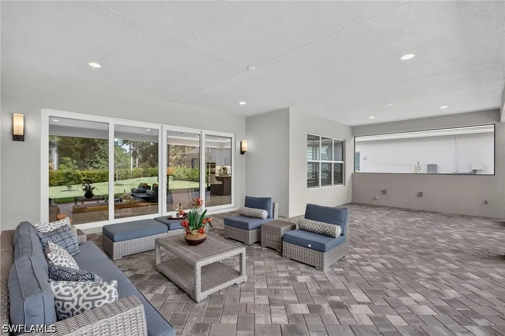 12069 Mimosa Street Naples FL 34120