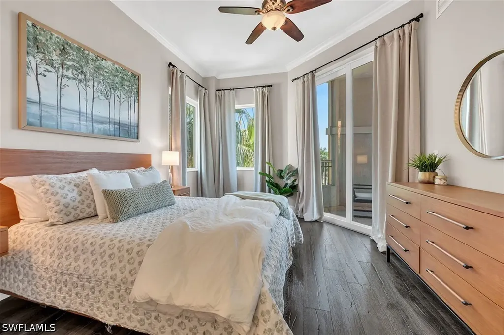 2738 Tiburon Boulevard E Naples FL 34109
