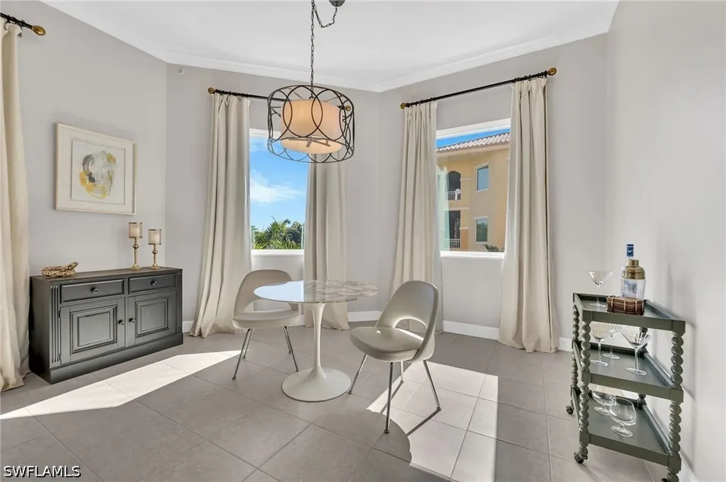2738 Tiburon Boulevard E Naples FL 34109