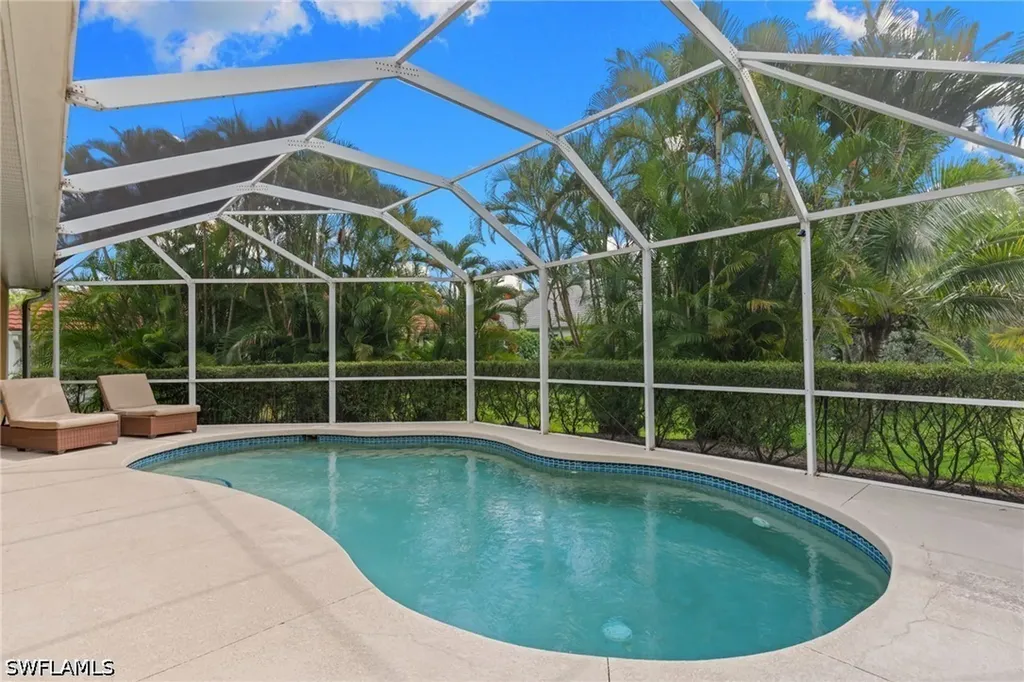 5005 Old Pond Drive Naples FL 34104