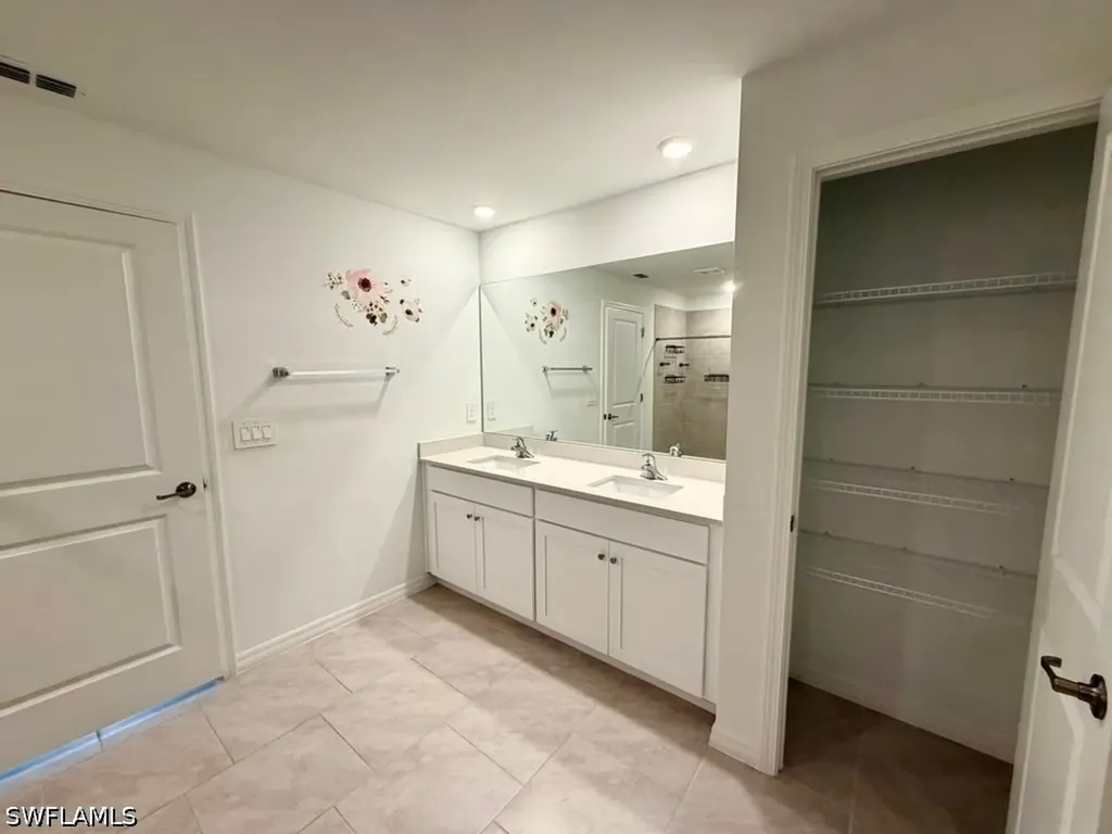 4104 NE 12th Court Cape Coral FL 33909