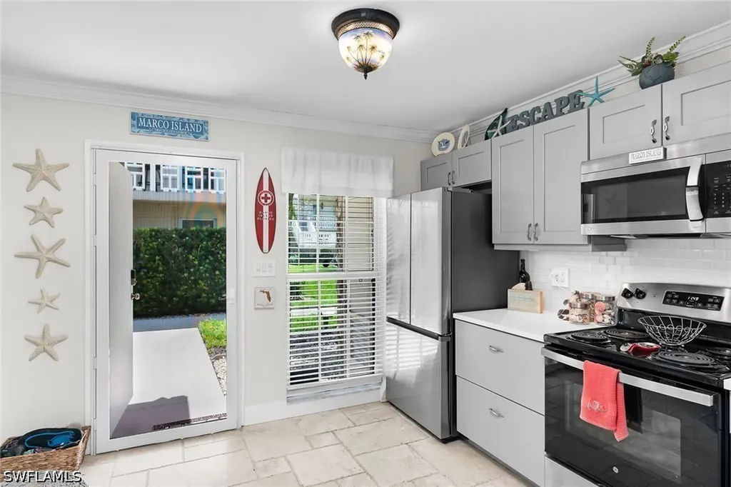 1215 Edington Place Marco Island FL 34145