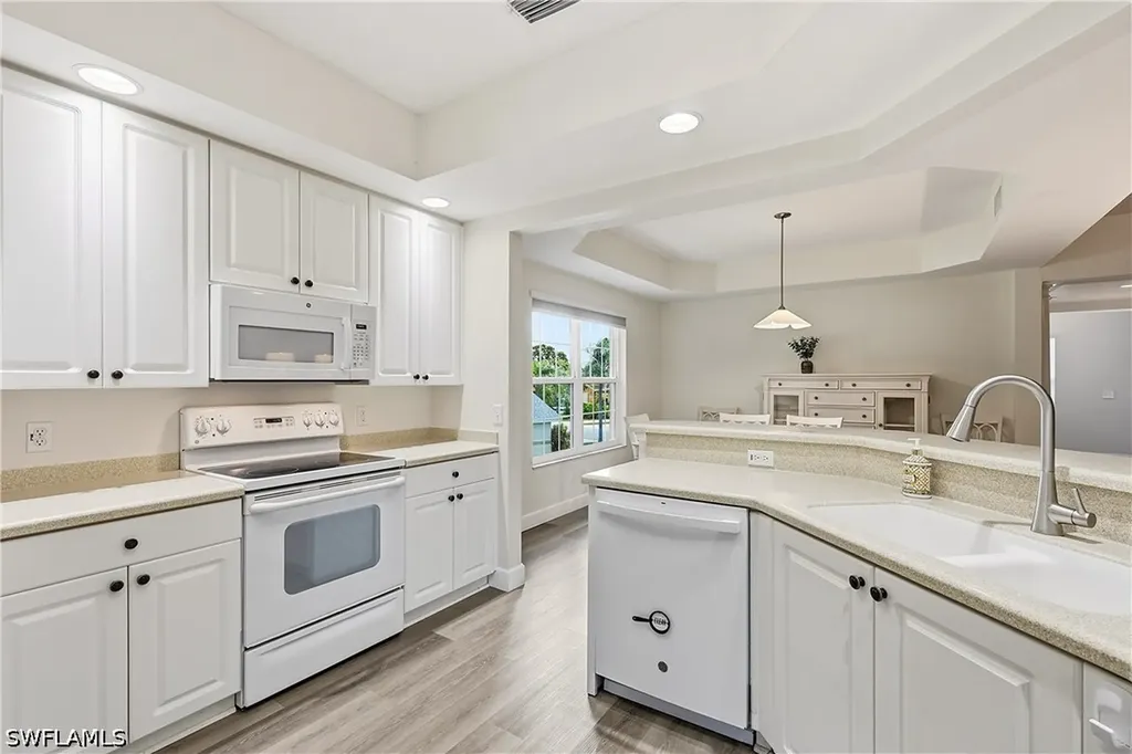 Estero FL 33928
