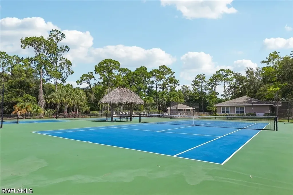 349 Dover Place Naples FL 34104