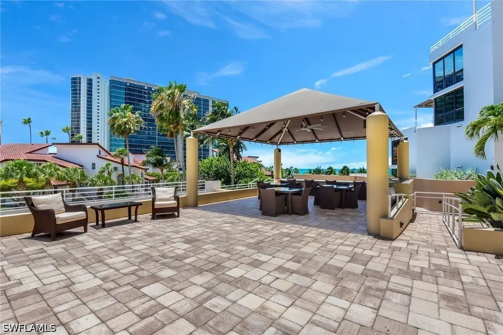 4751 Gulf Shore Boulevard N Naples FL 34103