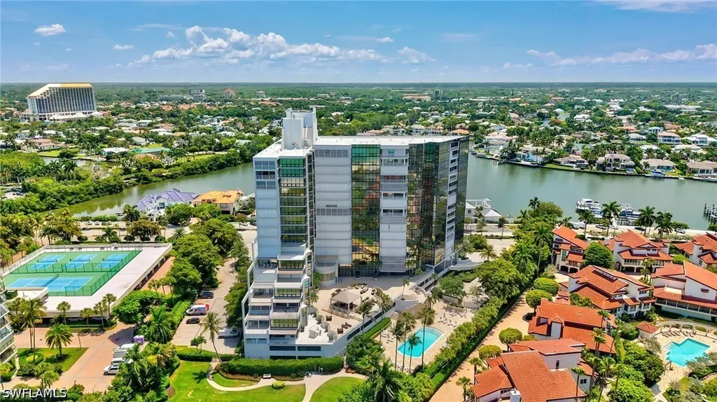 4751 Gulf Shore Boulevard N Naples FL 34103
