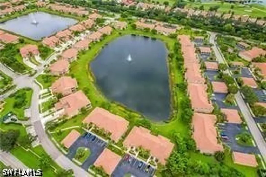 6550 Huntington Lakes Circle Naples FL 34119