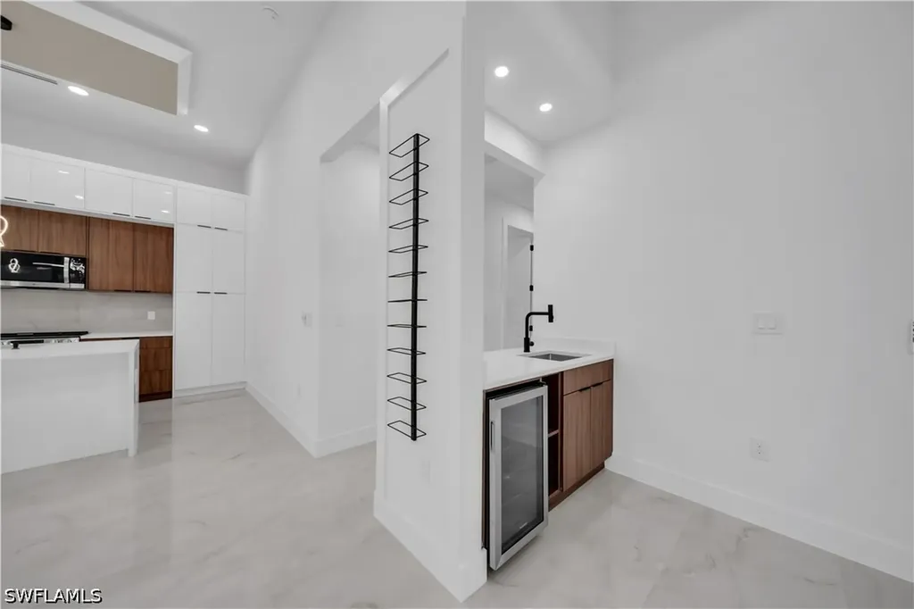 1209 NE 15th Terrace Cape Coral FL 33909