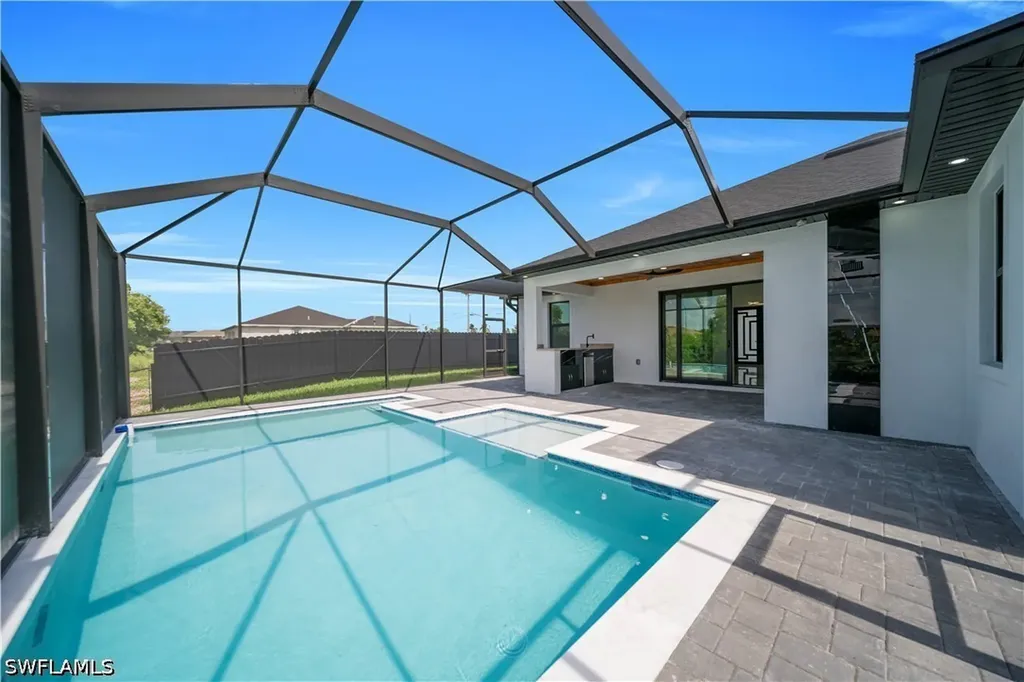 1209 NE 15th Terrace Cape Coral FL 33909