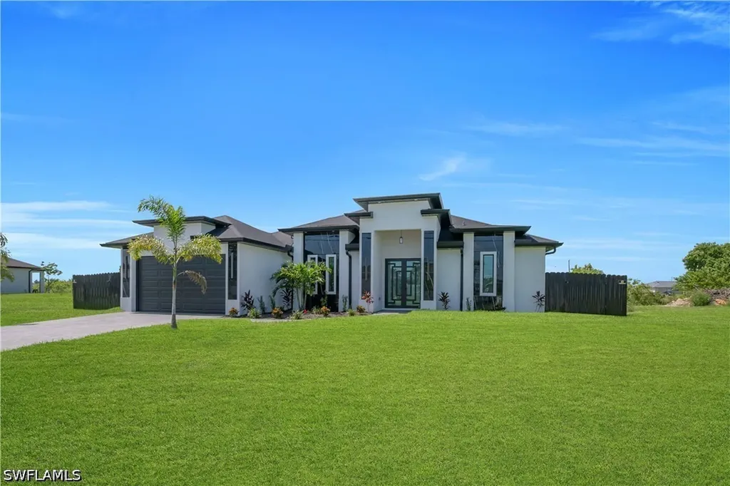 1209 NE 15th Terrace Cape Coral FL 33909