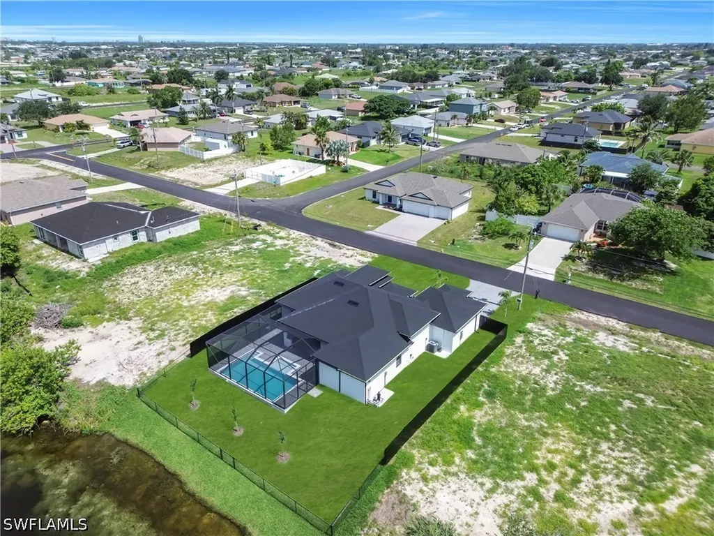 1209 NE 15th Terrace Cape Coral FL 33909