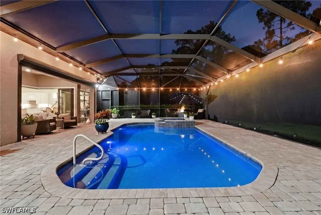 8961 Bahama Swallow Way Naples FL 34120