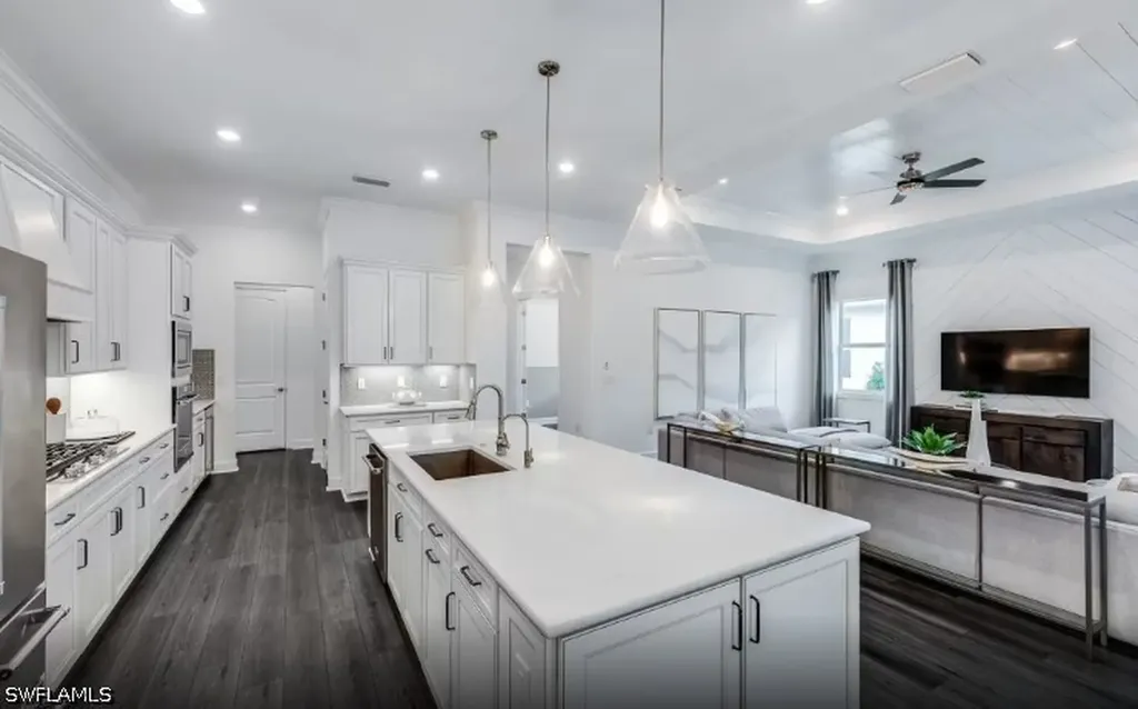 17038 Bishop Boulevard Alva FL 33920
