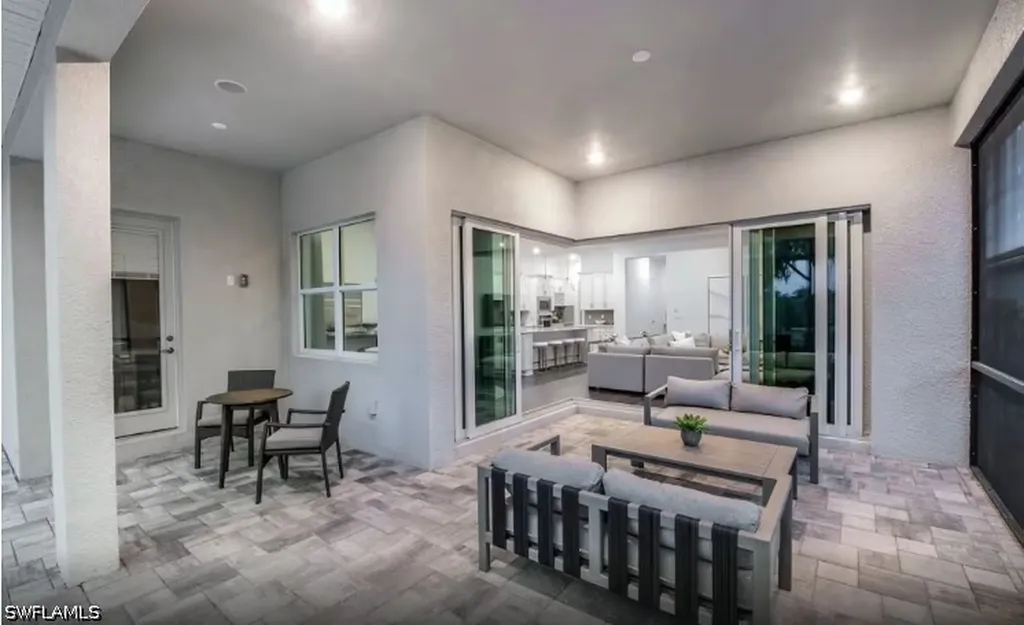 17038 Bishop Boulevard Alva FL 33920
