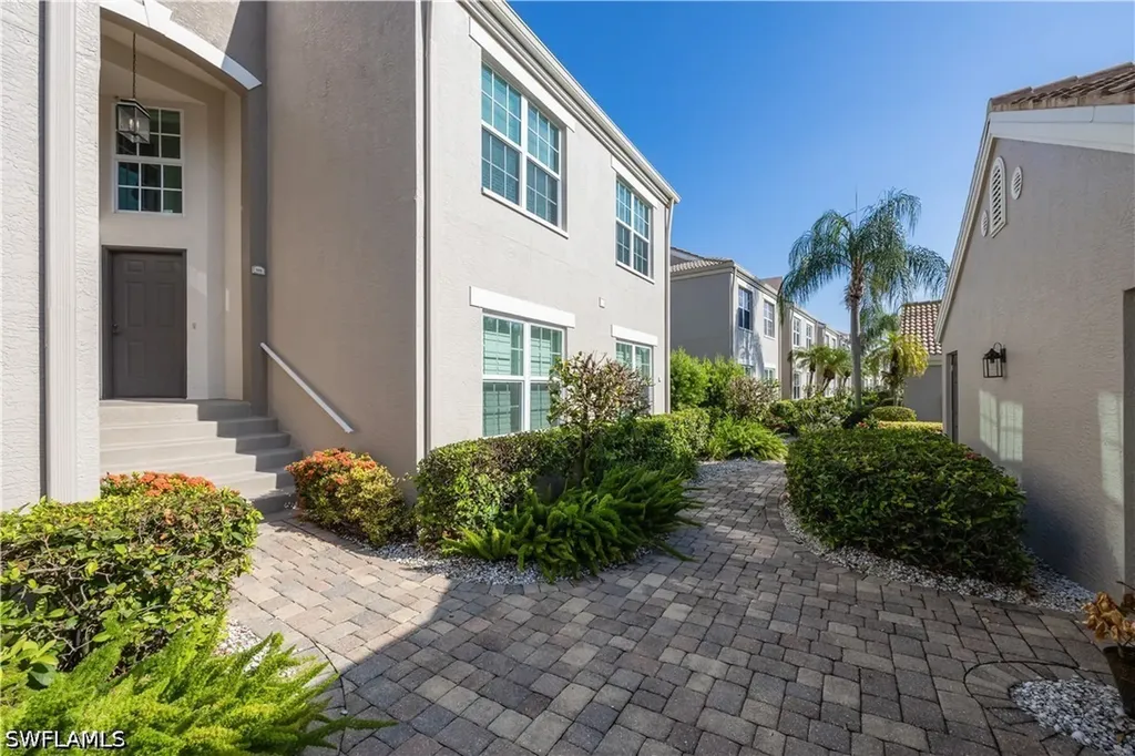 5693 Heron Lane Naples FL 34110