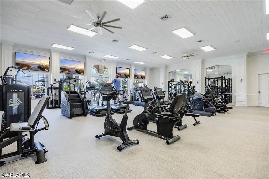 5693 Heron Lane Naples FL 34110