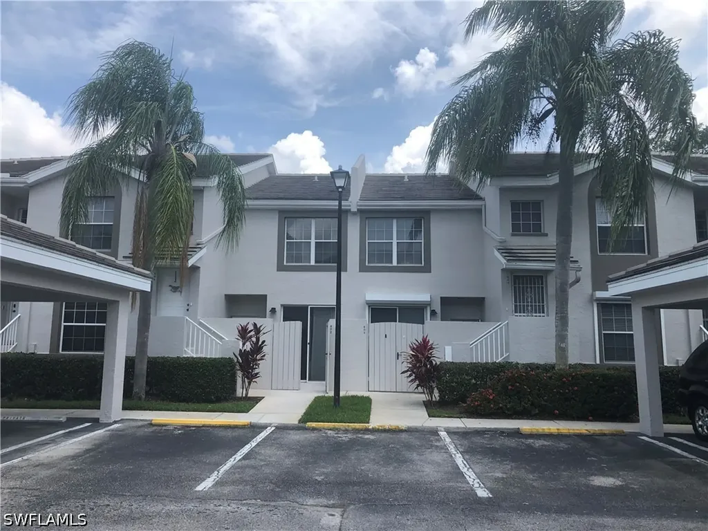 3715 Fieldstone Boulevard Naples FL 34109