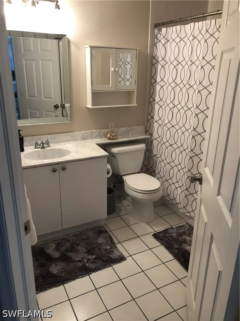3715 Fieldstone Boulevard Naples FL 34109
