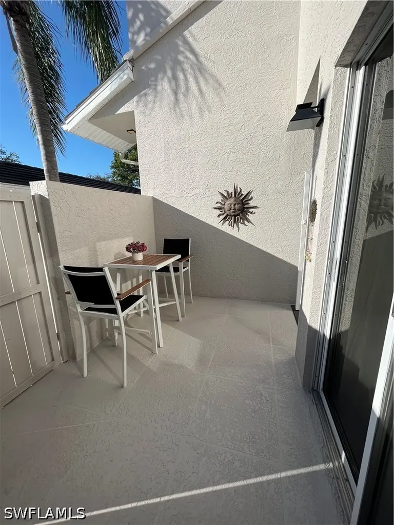3715 Fieldstone Boulevard Naples FL 34109