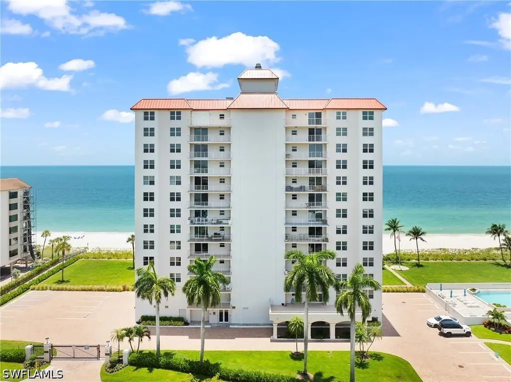 10691 Gulf Shore Drive Naples FL 34108